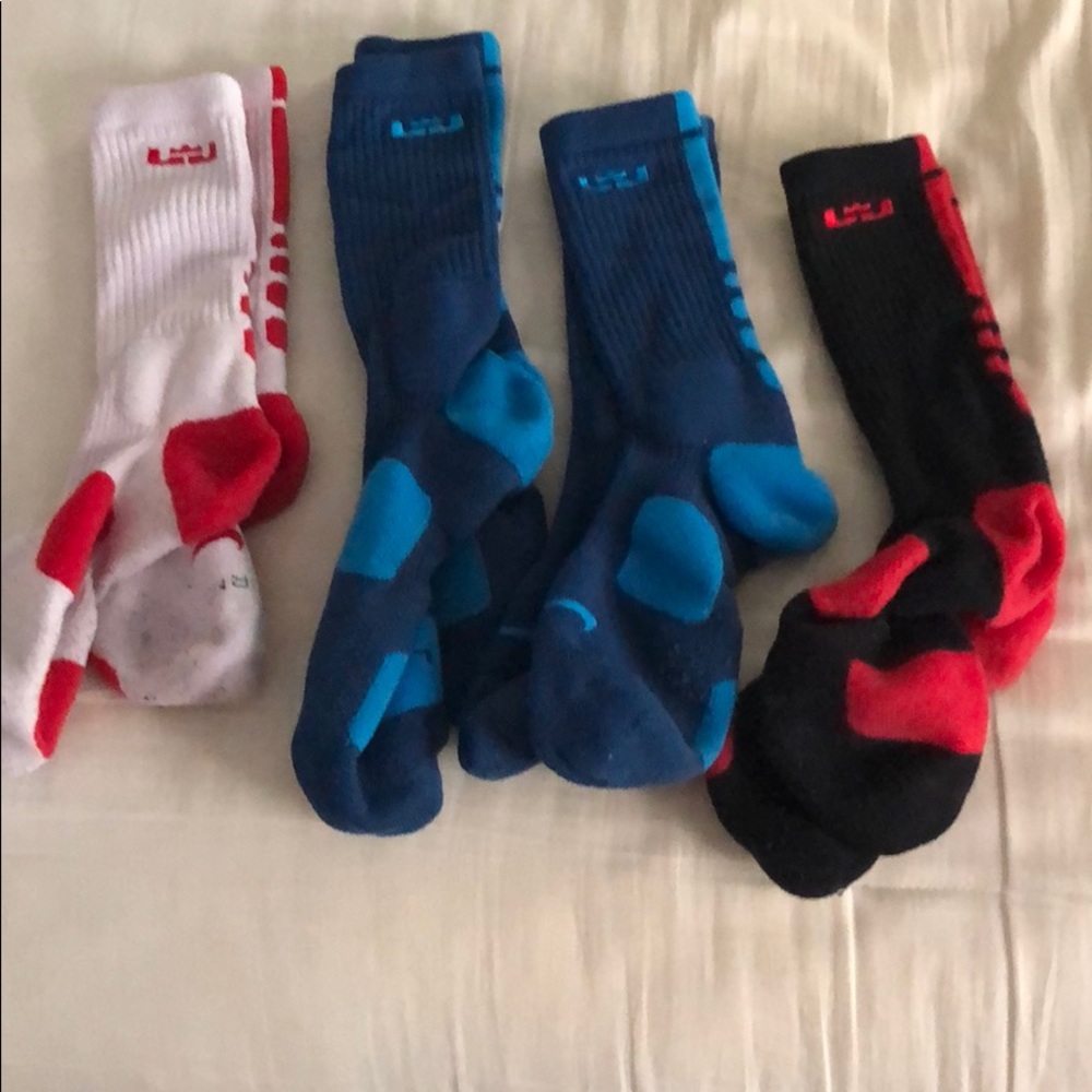 Set of 4 Nike Lebron Elite socks